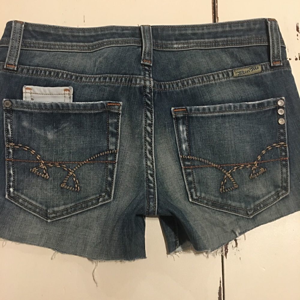 Miss Me Jeans size 27 cut off jean shorts